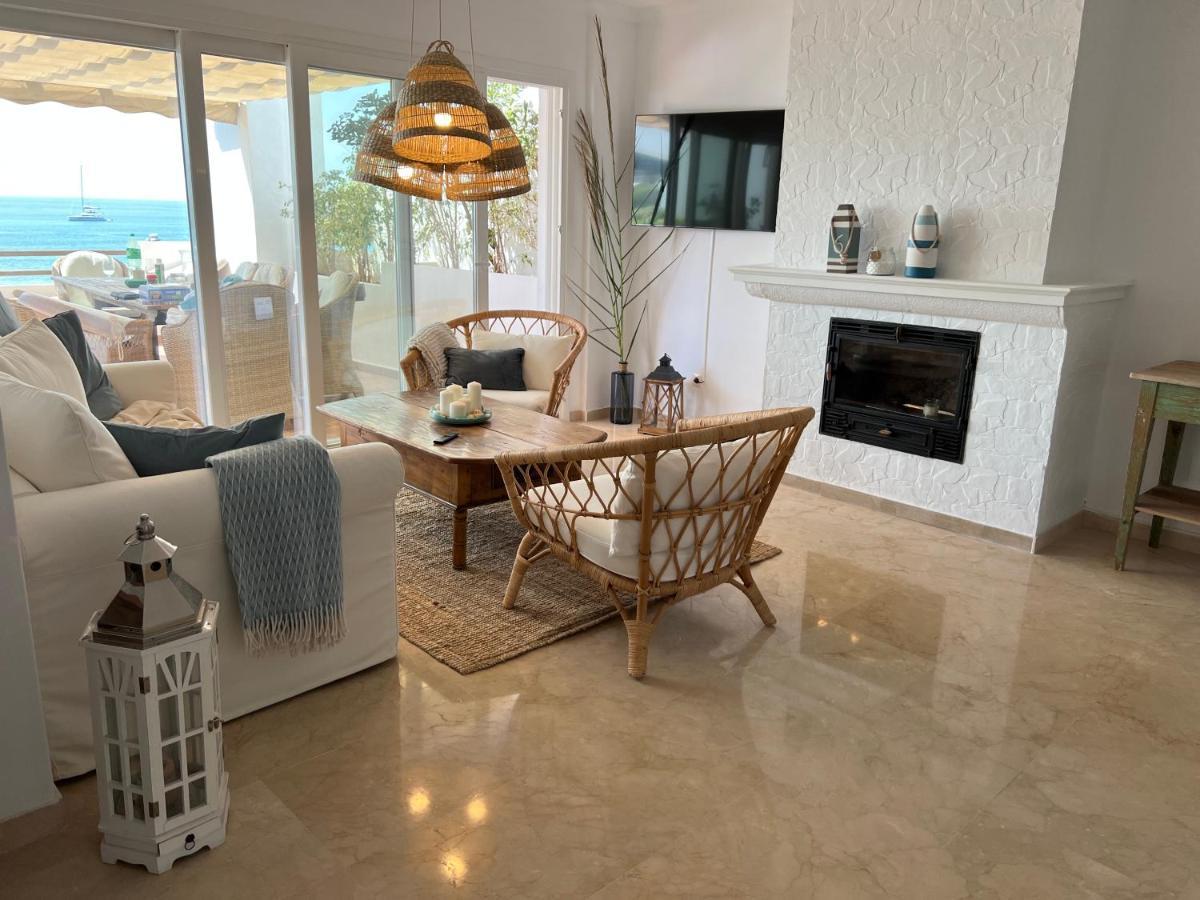 Playa Cristo Amazing Beach Terrace Appartment Estepona Eksteriør billede