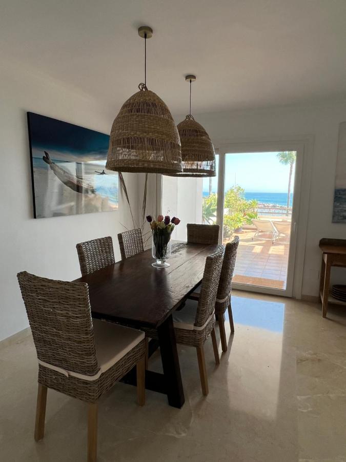 Playa Cristo Amazing Beach Terrace Appartment Estepona Eksteriør billede