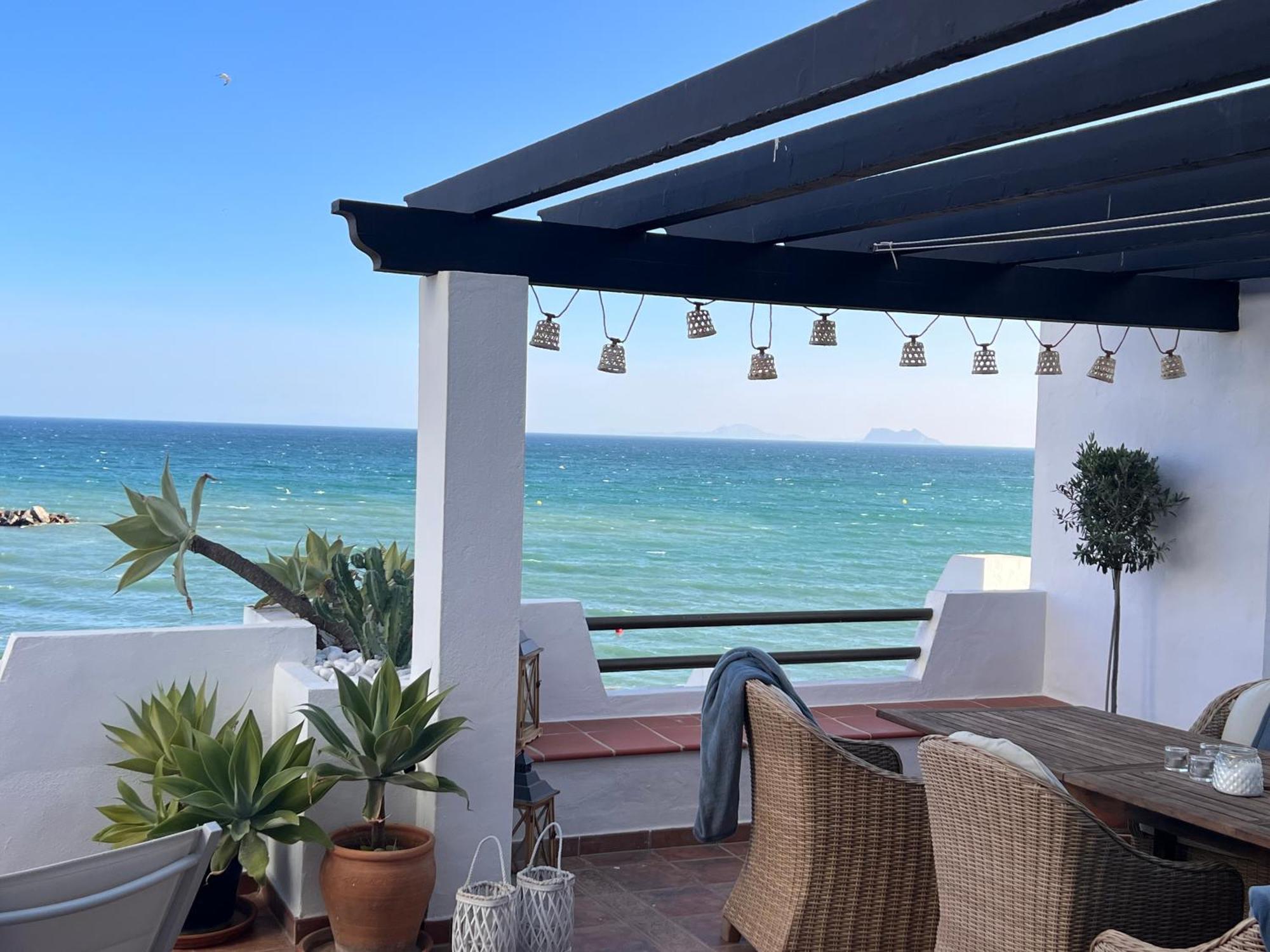 Playa Cristo Amazing Beach Terrace Appartment Estepona Eksteriør billede